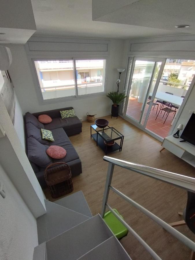 Atico Of 3 Rooms, Total 130M² Just For You With A 60 M² Terrace, Swimming Pool, Mountain And Marina View. Росес Екстер'єр фото